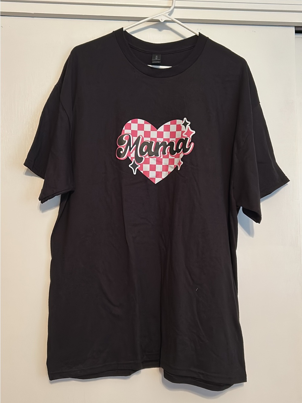 Mama Heart Graphic Womens Gildan Brand Tee - Black with Pink
